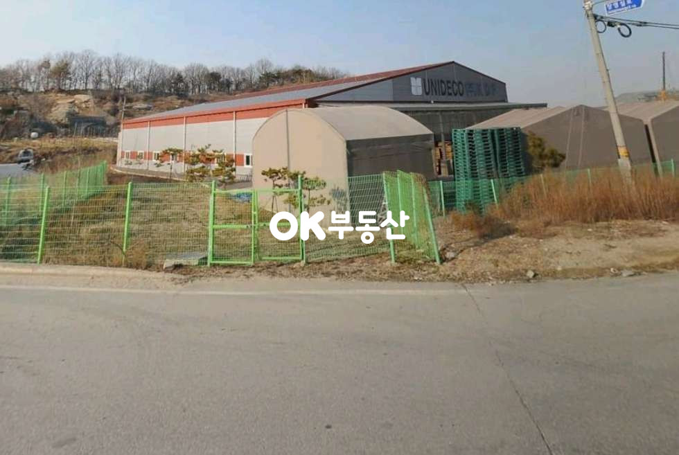 충남 아산시 영인면 신봉리 아산영인 신봉리 자동차 도로 근접 공장창고 매매 대지1236평 건물415평 19억 매매 합니다 매매 매물번호 13313 사진 2