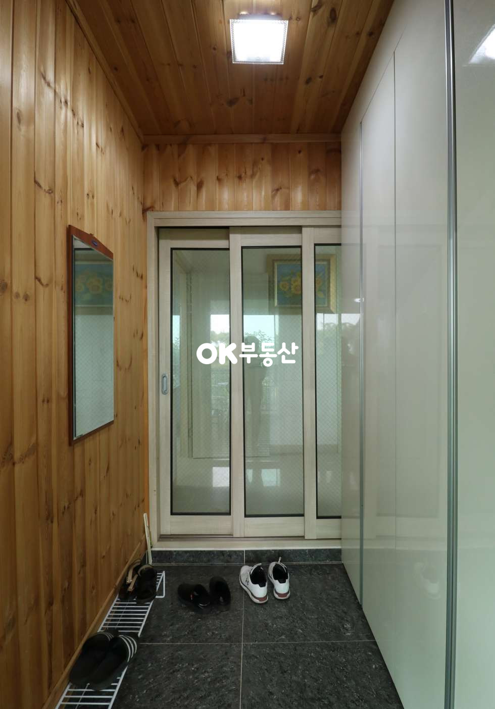 충남 아산시 도고면 신언리 [급매]가격절충불가.아산전원주택매매 탁 트인 뷰와 텃밭 및 조경 · 유실수를 가꾸며 힐링 할 수 있는 주택 ( 대지 : 137평 / 건물 : 27평 ) 매매 매물번호 13522 사진 9