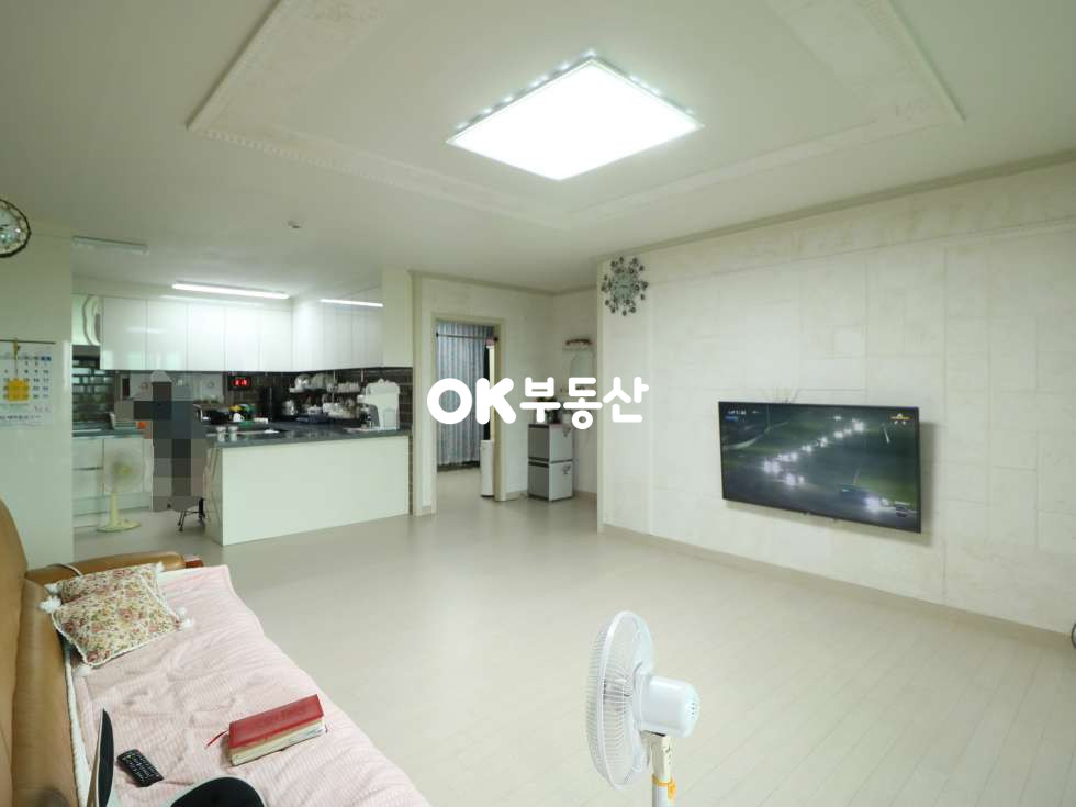 충남 아산시 도고면 신언리 [급매]가격절충불가.아산전원주택매매 탁 트인 뷰와 텃밭 및 조경 · 유실수를 가꾸며 힐링 할 수 있는 주택 ( 대지 : 137평 / 건물 : 27평 ) 매매 매물번호 13522 사진 12