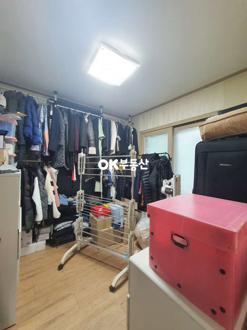 충남 천안동남구 목천읍 서흥리 목천전원주택매매 대중교통 접근성과 단지 내 도로 편의성이 좋은 전원주택 ( 대지 : 137평 / 건물 : 35평 ) 매매 매물번호 13458 사진 15