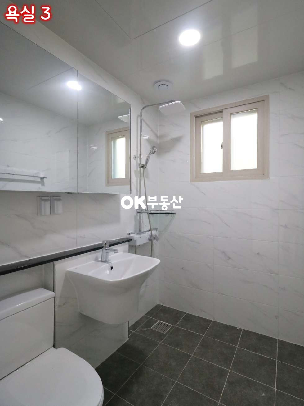 충남 아산시 둔포면 운교리 아산타운하우스 전원생활 가능함과 동시에 수익형 렌탈하우스까지 가능 도로조건 및 입지 좋은 전원주택 ( 대지 : 148평 / 건물 연 : 59평 ) 매매 매물번호 13783 사진 30