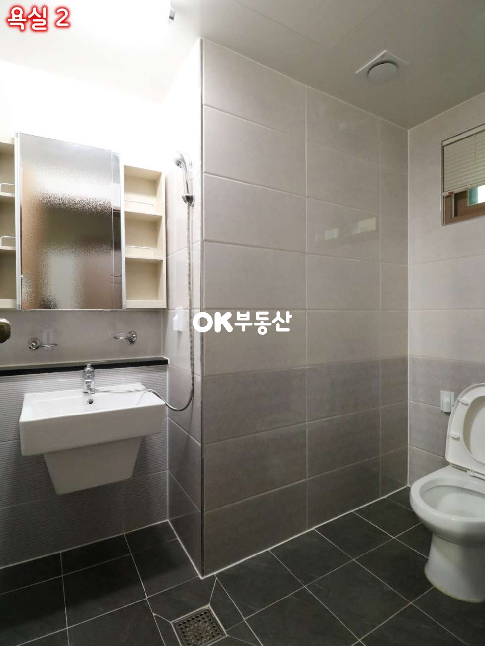 충남 아산시 둔포면 시포리 아산타운하우스 전원생활 가능함과 동시에 수익형 렌탈하우스까지 가능 도로조건 및 입지 좋은 전원주택 ( 대지 : 117평 / 건물 연 : 78평 ) 매매 매물번호 13776 사진 15