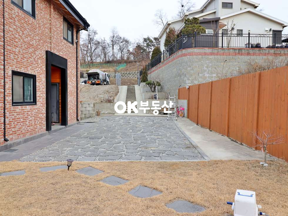 충남 아산시 탕정면 매곡리 감성 힐링 썬룸 보유! 아산탕정전원주택매매 (대지176평/연면적56평) 매매 매물번호 13984 사진 4