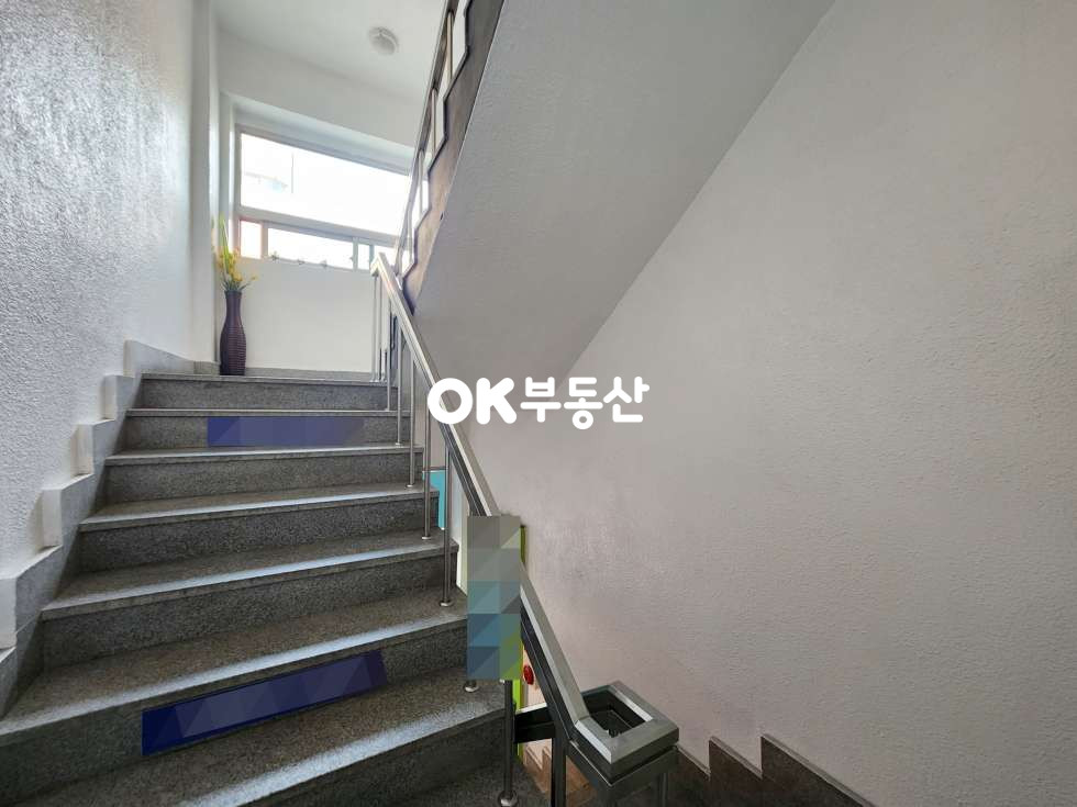 충남 천안서북구 성정동 도로변에 접한 4층 성정동 상가주택매매 매매 매물번호 15378 사진 5