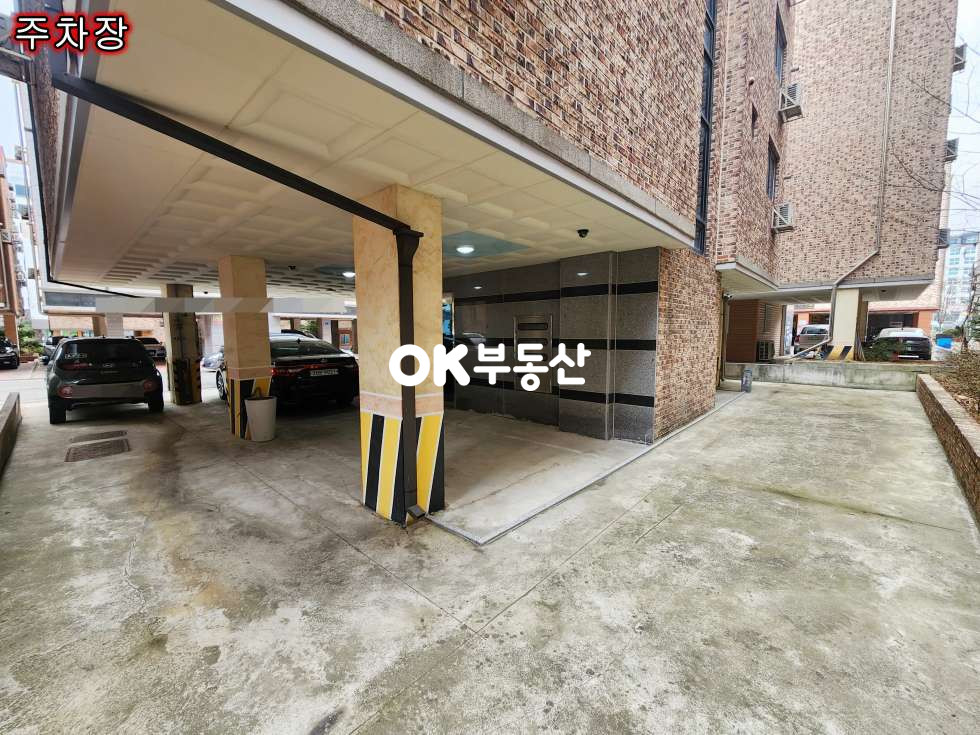 충남 천안서북구 백석동 엘레베이터 설치되어있는 백석동건물매매(대지72평,건축43평,연면적121평) 매매 매물번호 15307 사진 2