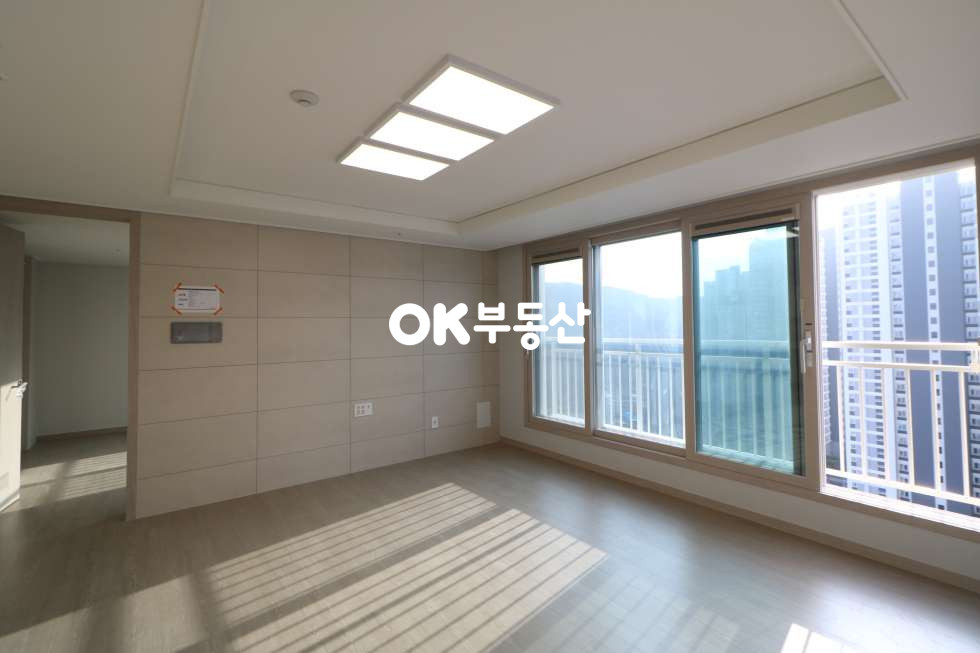 충남 천안동남구 풍세면 보성리 풍세한양수자인 34평형 206동 12층 분리형세대 (주인세대) 월세 매물입니다! 너무 저렴합니다!! 월세 매물번호 16727 사진 6