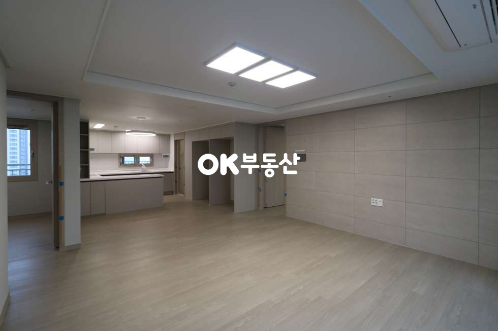 충남 천안동남구 풍세면 보성리 풍세한양수자인 34평 84D타입 208동 10층 막힘없는 영구조망권 가지고 있는 방4개 구조 마이너스 P - 2,000만원 매물 분양 매물번호 16769 사진 4