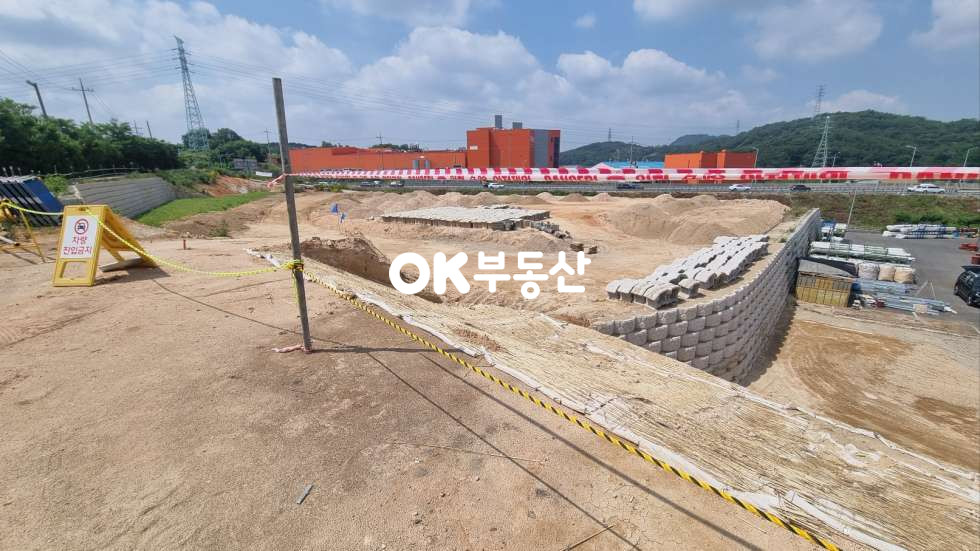 충남 아산시 둔포면 관대리 아산둔포 43번도로변 허가받은 공장부지 (광고효과최대) 매매 매물번호 17124 사진 6