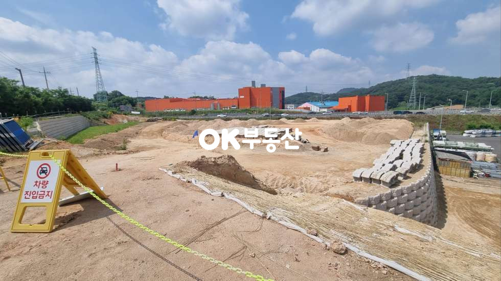 충남 아산시 둔포면 관대리 아산둔포 43번도로변 허가받은 공장부지 (광고효과최대) 매매 매물번호 17124 사진 8