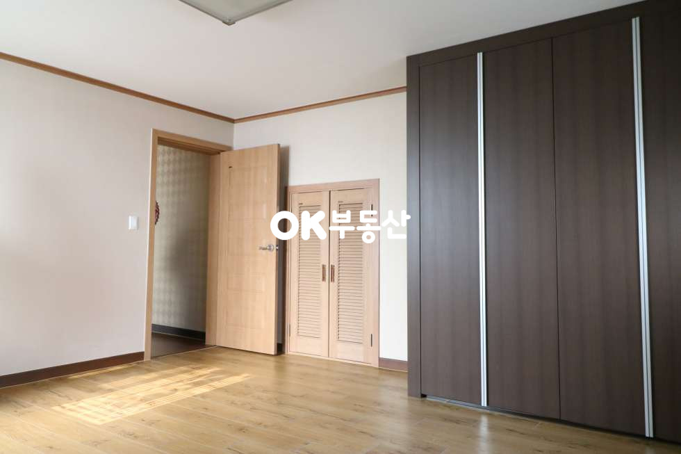 충남 천안동남구 목천읍 운전리 고급전원주택매매 천안전원주택매매 대지:420평 건물:59평 매매 매물번호 10773 사진 11