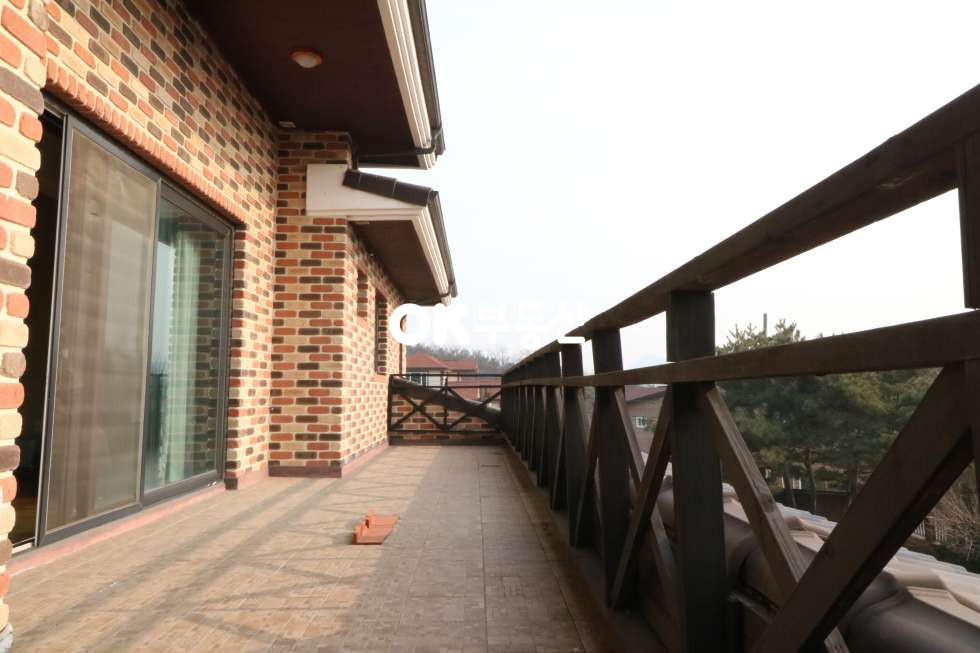 충남 천안동남구 목천읍 운전리 고급전원주택매매 천안전원주택매매 대지:420평 건물:59평 매매 매물번호 10773 사진 13