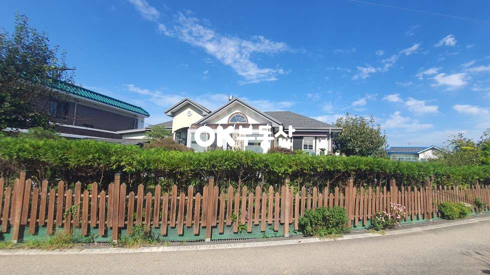 충남 아산시 영인면 신운리 아산시 영인면 전원주택 매매☆텃밭 있는 조용한 시골생활☆2필지로 주택 바로 앞 도로 와 주차장까지 매매 매물번호 17783 사진 12