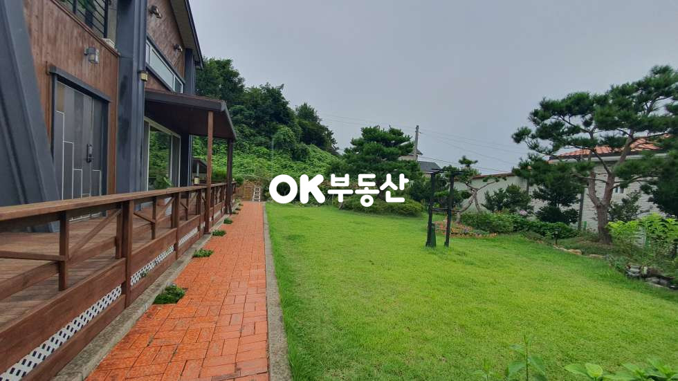 충북 진천군 진천읍 건송리 진천군 백곡지 호수뷰 고급단독주택☆호수를 둘러싼 산책로~ 벽난로☆ 매매 매물번호 17667 사진 3
