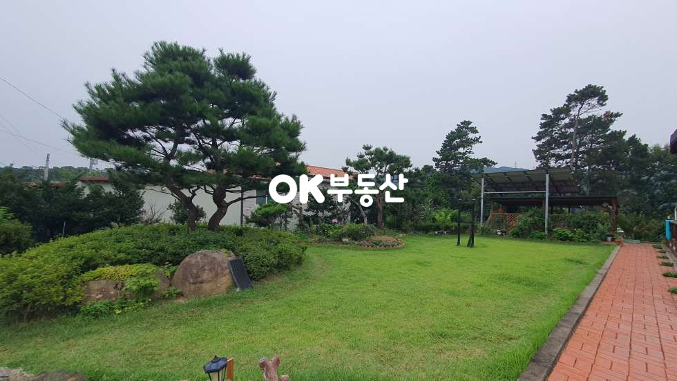 충북 진천군 진천읍 건송리 진천군 백곡지 호수뷰 고급단독주택☆호수를 둘러싼 산책로~ 벽난로☆ 매매 매물번호 17667 사진 11