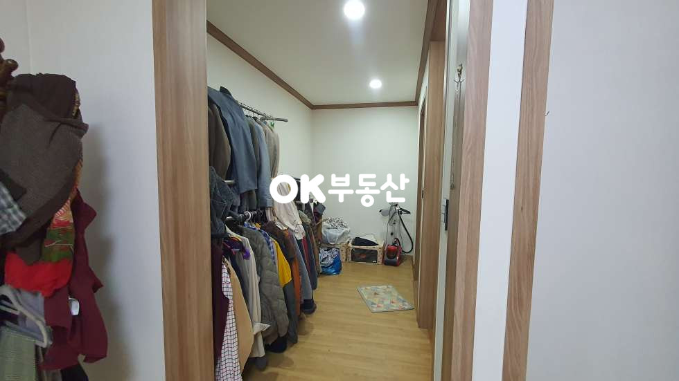 충북 진천군 진천읍 건송리 진천군 백곡지 호수뷰 고급단독주택☆호수를 둘러싼 산책로~ 벽난로☆ 매매 매물번호 17667 사진 22