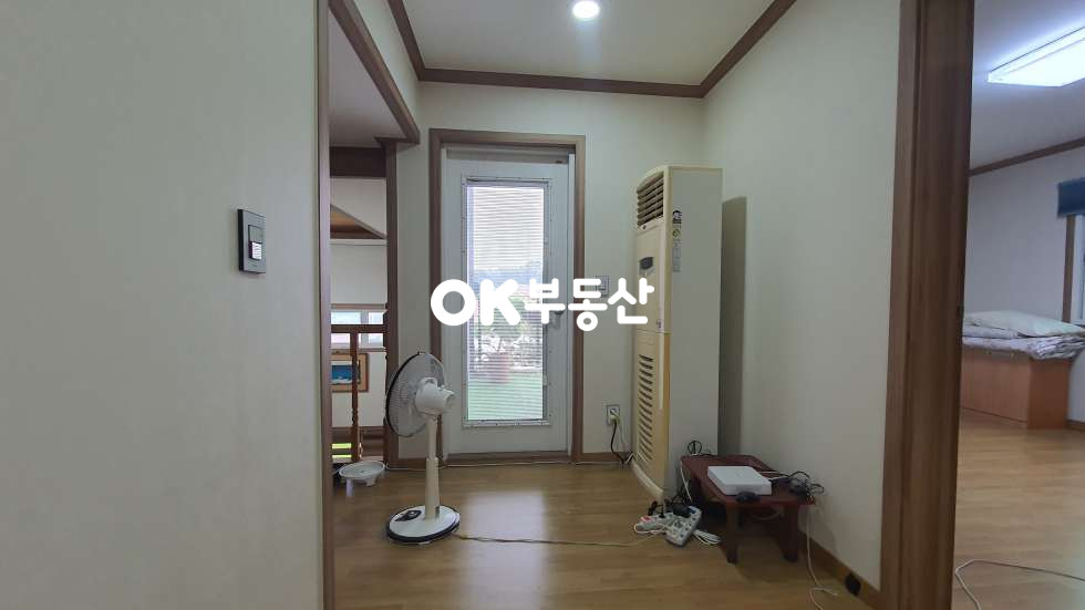 충북 진천군 진천읍 건송리 진천군 백곡지 호수뷰 고급단독주택☆호수를 둘러싼 산책로~ 벽난로☆ 매매 매물번호 17667 사진 29