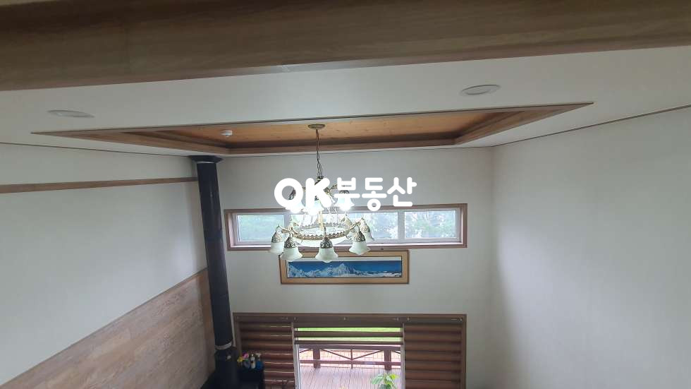 충북 진천군 진천읍 건송리 진천군 백곡지 호수뷰 고급단독주택☆호수를 둘러싼 산책로~ 벽난로☆ 매매 매물번호 17667 사진 33