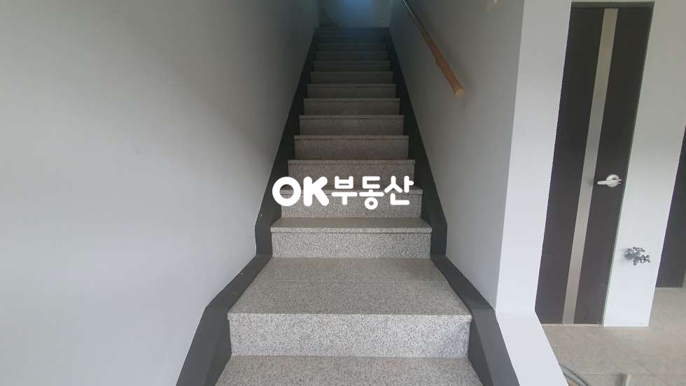 충남 천안동남구 광덕면 광덕리 천안광덕산 아래 신축전원주택☆1층,2층 독립주거공간☆다락방과 발코니에서즐기는 광덕산풍경 매매 매물번호 17698 사진 11
