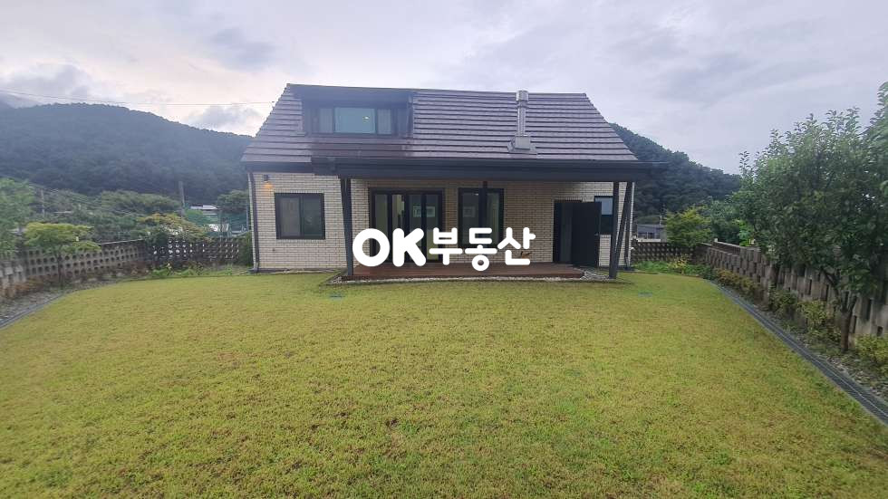 충남 천안동남구 광덕면 광덕리 천안광덕산 아래 신축전원주택☆1층,2층 독립주거공간☆다락방과 발코니에서즐기는 광덕산풍경 매매 매물번호 17698 사진 12