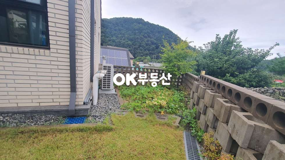 충남 천안동남구 광덕면 광덕리 천안광덕산 아래 신축전원주택☆1층,2층 독립주거공간☆다락방과 발코니에서즐기는 광덕산풍경 매매 매물번호 17698 사진 15
