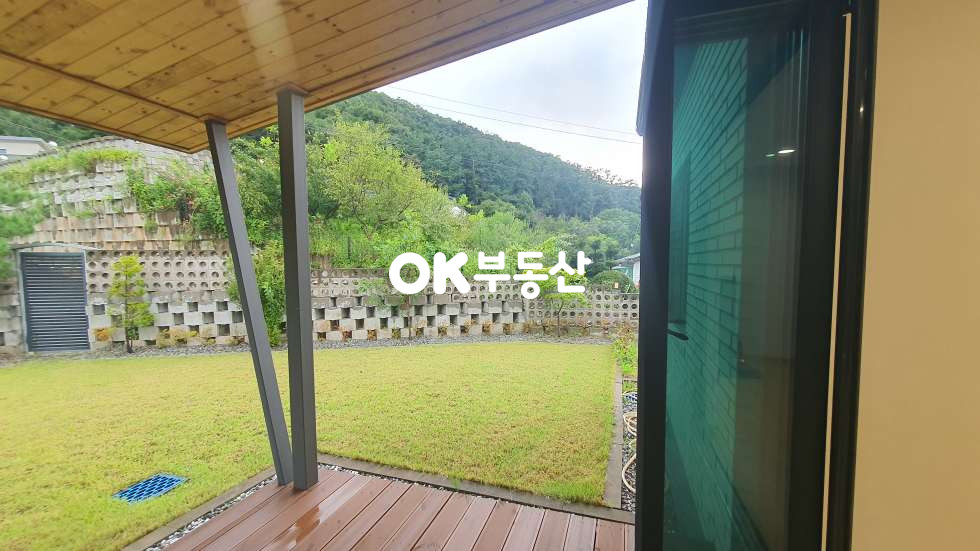 충남 천안동남구 광덕면 광덕리 천안광덕산 아래 신축전원주택☆1층,2층 독립주거공간☆다락방과 발코니에서즐기는 광덕산풍경 매매 매물번호 17698 사진 26