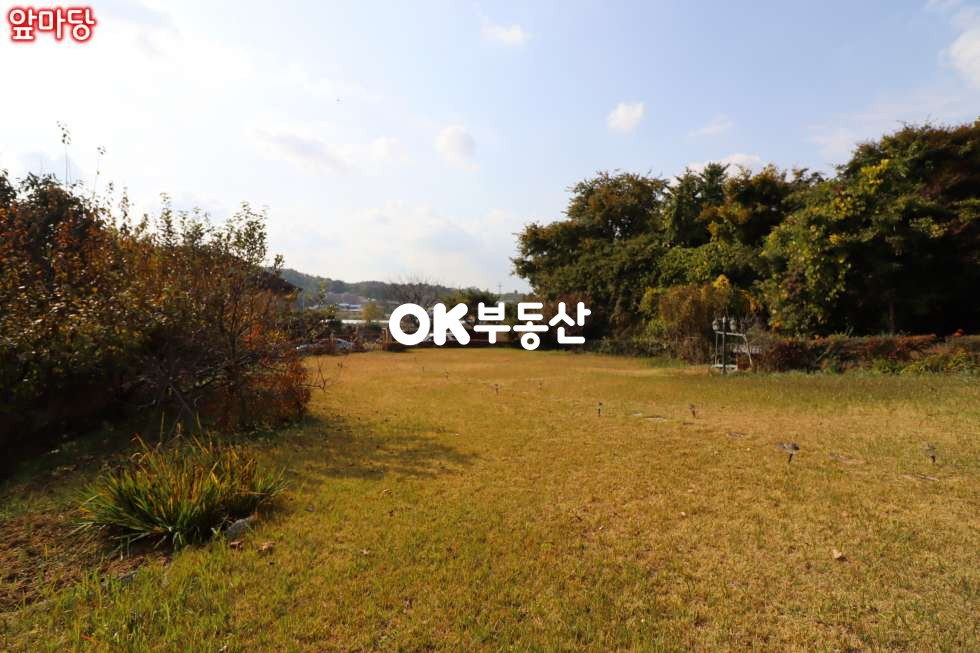 충남 천안서북구 입장면 시장리 천안전원주택매매 단지 내 최고의 대장자리 웅장한 표현이 어울릴 대지 평수와 더불어 국유지 활용도까지 겸비한 주택 ( 대지 : 450평 / 건물 연 : 67평 ) 매매 매물번호 13806 사진 5