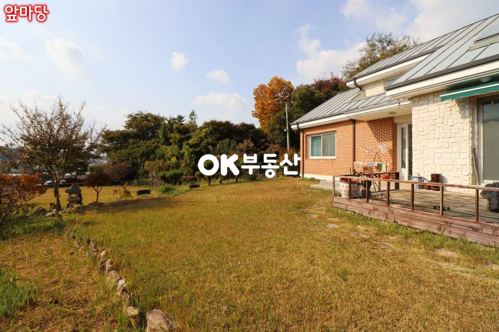 충남 천안서북구 입장면 시장리 천안전원주택매매 단지 내 최고의 대장자리 웅장한 표현이 어울릴 대지 평수와 더불어 국유지 활용도까지 겸비한 주택 ( 대지 : 450평 / 건물 연 : 67평 ) 매매 매물번호 13806 사진 6