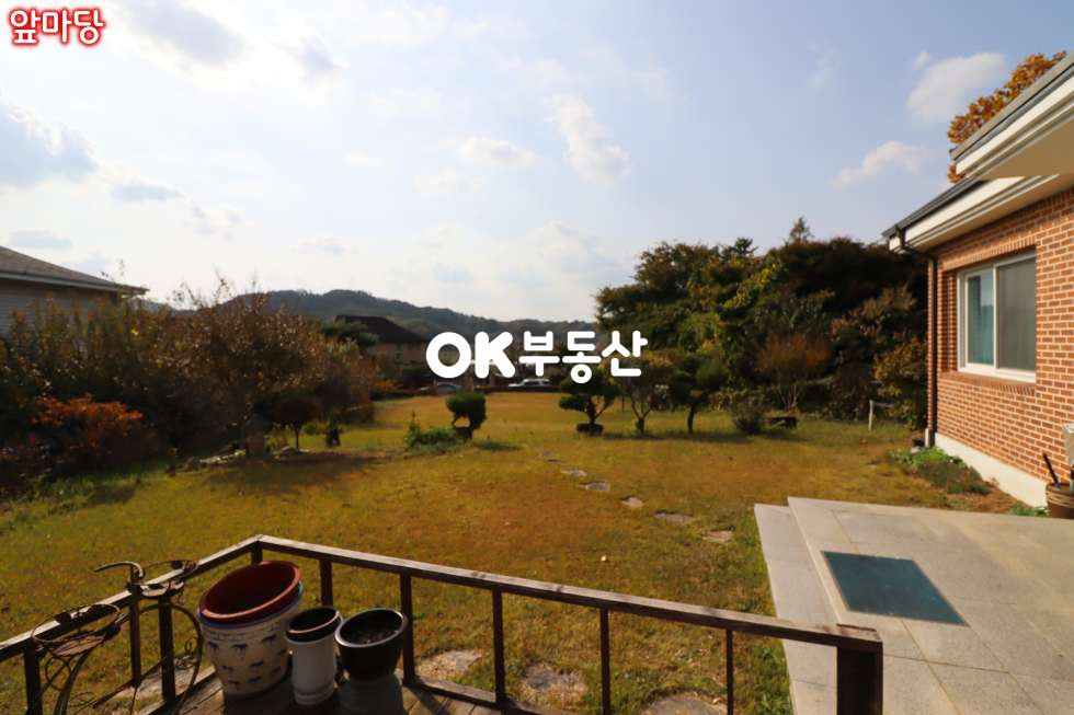 충남 천안서북구 입장면 시장리 천안전원주택매매 단지 내 최고의 대장자리 웅장한 표현이 어울릴 대지 평수와 더불어 국유지 활용도까지 겸비한 주택 ( 대지 : 450평 / 건물 연 : 67평 ) 매매 매물번호 13806 사진 8