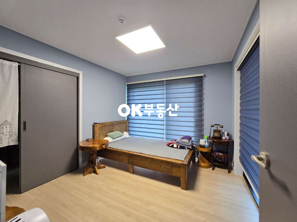 충남 천안동남구 목천읍 지산리 신축급 모던 전원주택 ☆벙커주차장 • 넓은 잔디마당 ☆ 숲세권 하우스 매매 매물번호 18195 사진 8
