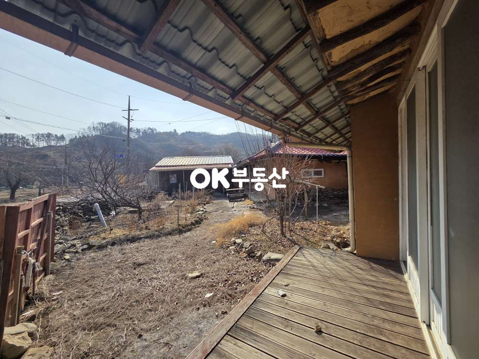 충남 천안동남구 북면 사담리 대지 127평! 예쁜 돌담과 옛 시골집 느낌 그대로.. 맑은 개울물 흐르는 북면, 계획관리지역의 2차선 도로 접한 미등기 주택과 토지 매매!! 매매 매물번호 18103 사진 9