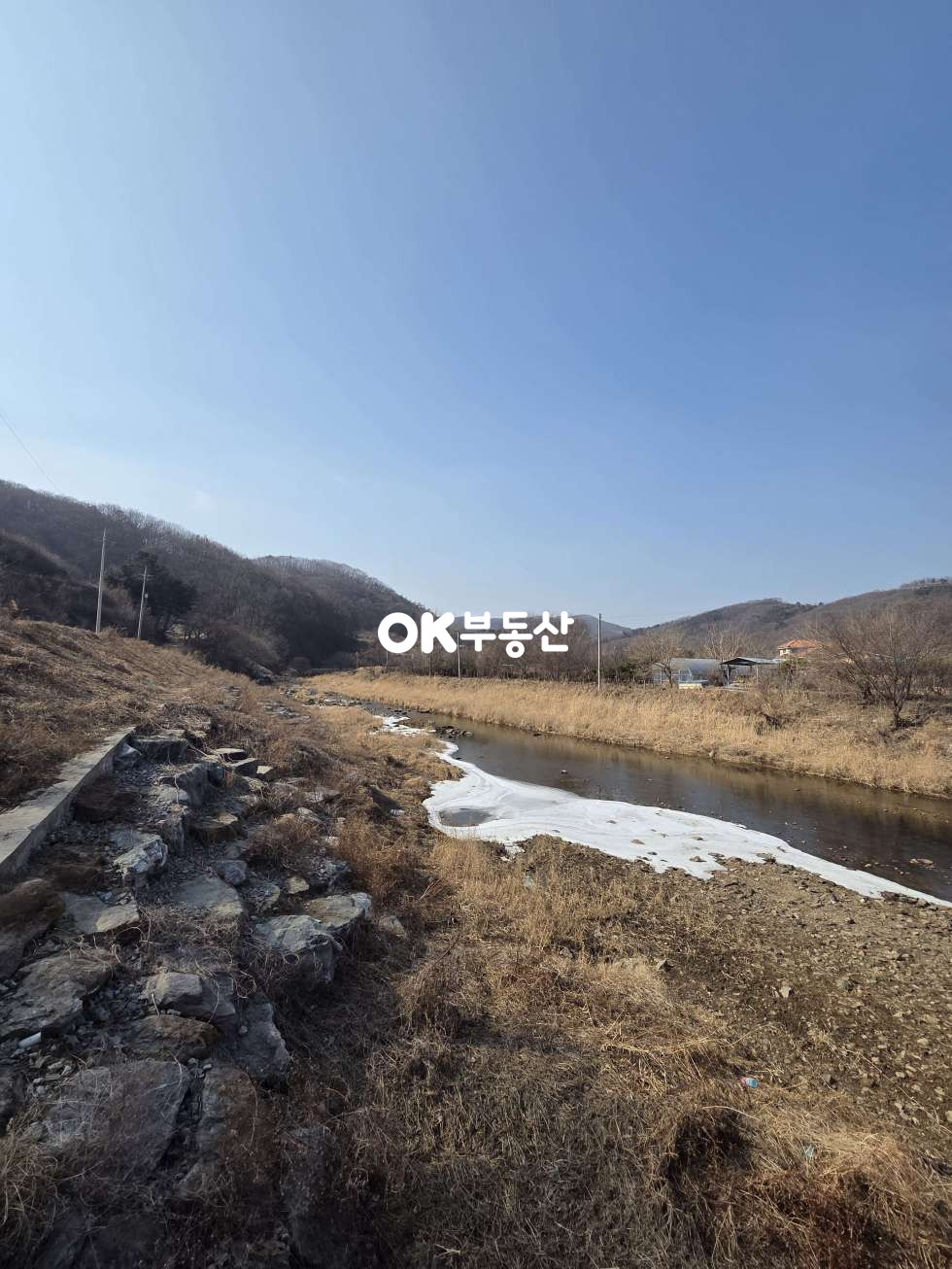 충남 천안동남구 북면 사담리 대지 127평! 예쁜 돌담과 옛 시골집 느낌 그대로.. 맑은 개울물 흐르는 북면, 계획관리지역의 2차선 도로 접한 미등기 주택과 토지 매매!! 매매 매물번호 18103 사진 28