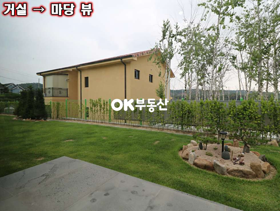 충남 천안서북구 부대동 천안전원주택매매 주변 개발 호재 및 고급스러운 분위기의 전원 단지로 형성되어 향후 주거 만족도가 더 높아지는 주택 ( 대지 : 188평 / 건물 연 : 45평 ) 매매 매물번호 14728 사진 21
