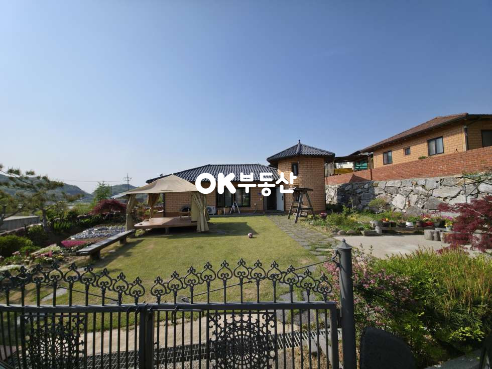 충남 아산시 송악면 외암리 외암민속마을 인근 황토 전원주택매매 ☆주말주택 및 실거주용 최적의 명당☆ 넓은 마당과 단독별채가 있는 집 매매 매물번호 18353 사진 1