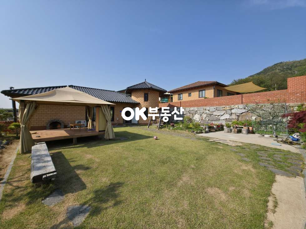 충남 아산시 송악면 외암리 외암민속마을 인근 황토 전원주택매매 ☆주말주택 및 실거주용 최적의 명당☆ 넓은 마당과 단독별채가 있는 집 매매 매물번호 18353 사진 2