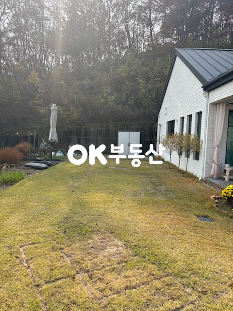 충남 천안동남구 목천읍 교천리 층고 높은 박공지붕 신축급 단층 전원주택매매 ☆시내5분거리 편의시설 가깝고 조용한 전원단지내 위치☆ 텃밭•마당•주차공간 충분 매매 매물번호 18386 사진 2