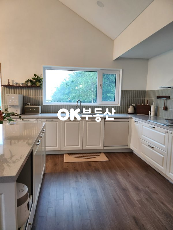 충남 천안동남구 목천읍 교천리 층고 높은 박공지붕 신축급 단층 전원주택매매 ☆시내5분거리 편의시설 가깝고 조용한 전원단지내 위치☆ 텃밭•마당•주차공간 충분 매매 매물번호 18386 사진 9