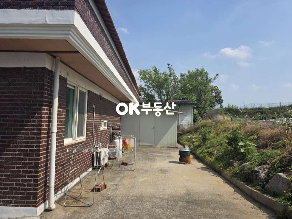 충남 천안동남구 성남면 신사리 넓은 마당과 텃밭, 올리모델링 된 전원주택매매 ☆태양광 설치 • 주차 편리한 집☆ 매매 매물번호 18420 사진 5