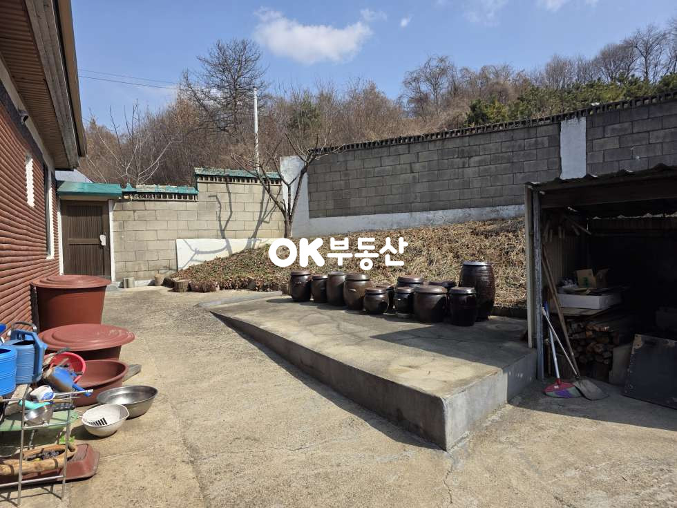 충남 아산시 음봉면 월랑리 233평 정남향 넓은 앞마당과 텃밭 ☆태양광 설치로 관리비 부담없는 집☆ 주차장 완비 매매 매물번호 18167 사진 7