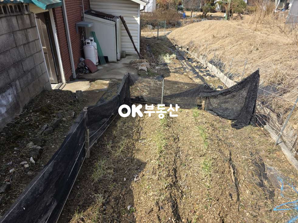 충남 아산시 음봉면 월랑리 233평 정남향 넓은 앞마당과 텃밭 ☆태양광 설치로 관리비 부담없는 집☆ 주차장 완비 매매 매물번호 18167 사진 12
