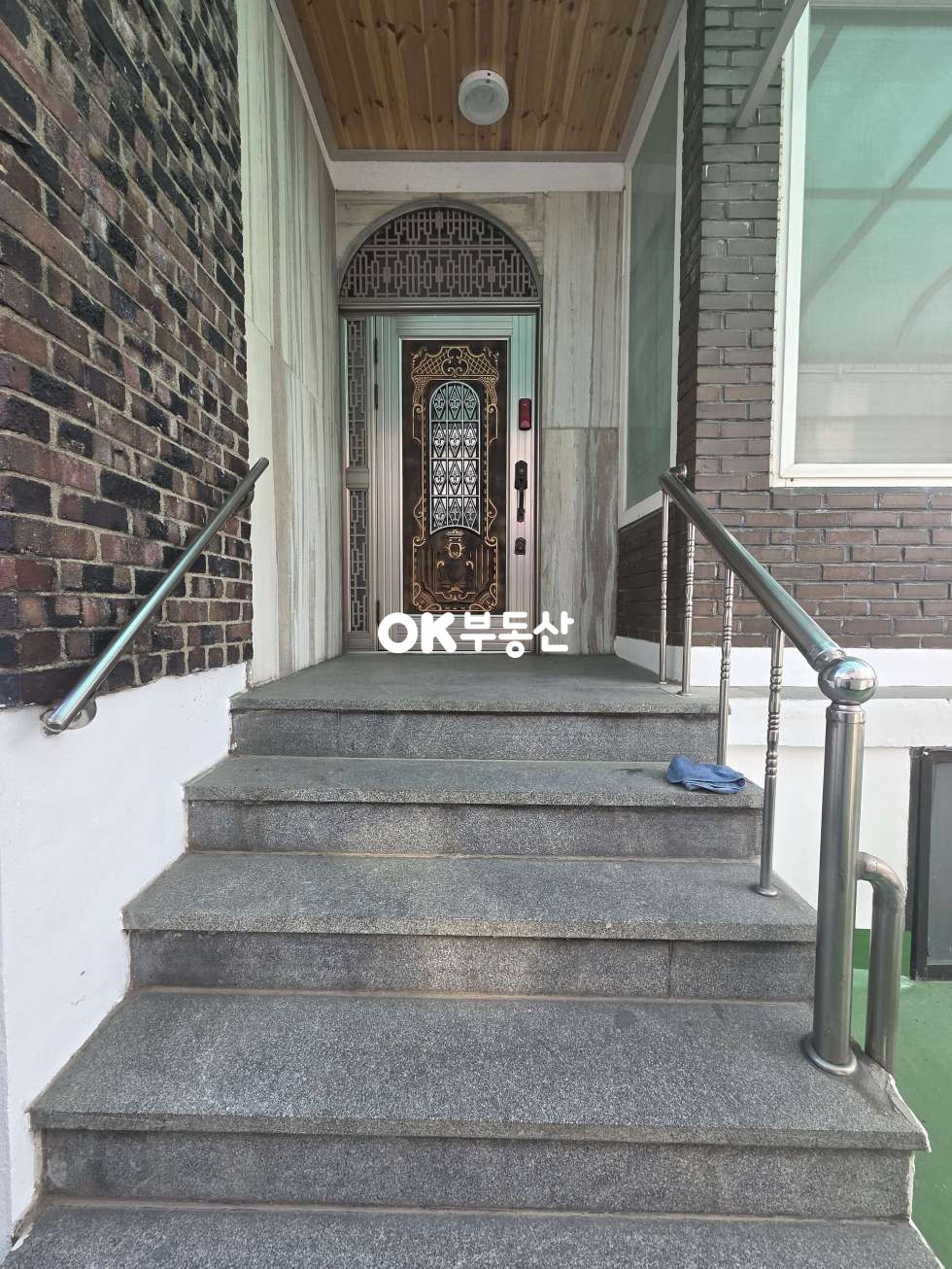 충남 천안동남구 원성동 원성동 도심 리모델링된 깔끔한 2층 단독주택매매 천안역 종합터미널 천안ic 차량 5분!! 생활인프라 편리한 도심위치. 1,2층 분리세대. 매매 매물번호 17872 사진 5
