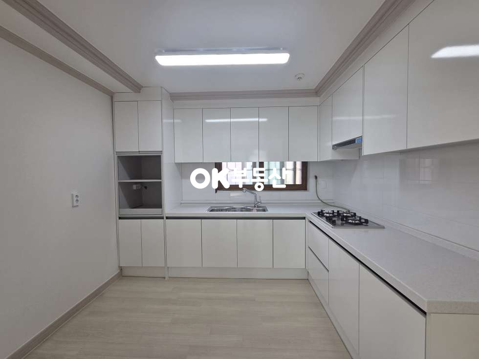 충남 천안동남구 원성동 원성동 도심 리모델링된 깔끔한 2층 단독주택매매 천안역 종합터미널 천안ic 차량 5분!! 생활인프라 편리한 도심위치. 1,2층 분리세대. 매매 매물번호 17872 사진 10