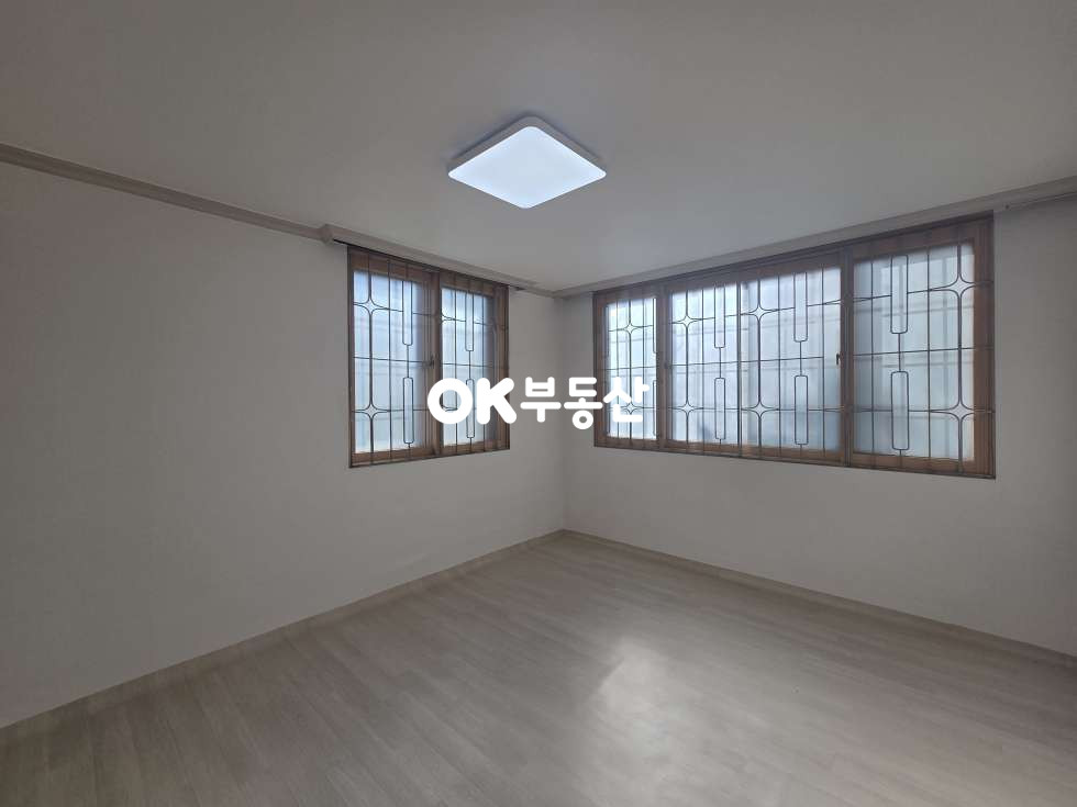 충남 천안동남구 원성동 원성동 도심 리모델링된 깔끔한 2층 단독주택매매 천안역 종합터미널 천안ic 차량 5분!! 생활인프라 편리한 도심위치. 1,2층 분리세대. 매매 매물번호 17872 사진 13