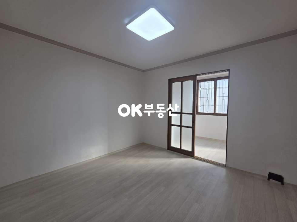 충남 천안동남구 원성동 원성동 도심 리모델링된 깔끔한 2층 단독주택매매 천안역 종합터미널 천안ic 차량 5분!! 생활인프라 편리한 도심위치. 1,2층 분리세대. 매매 매물번호 17872 사진 17