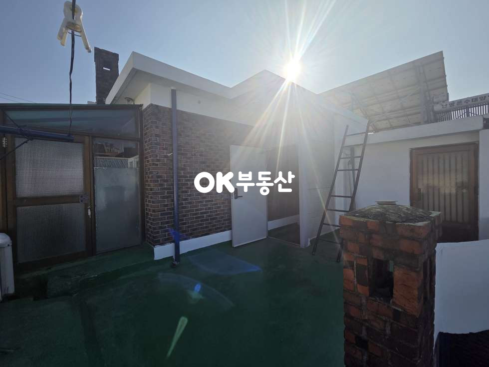 충남 천안동남구 원성동 원성동 도심 리모델링된 깔끔한 2층 단독주택매매 천안역 종합터미널 천안ic 차량 5분!! 생활인프라 편리한 도심위치. 1,2층 분리세대. 매매 매물번호 17872 사진 22
