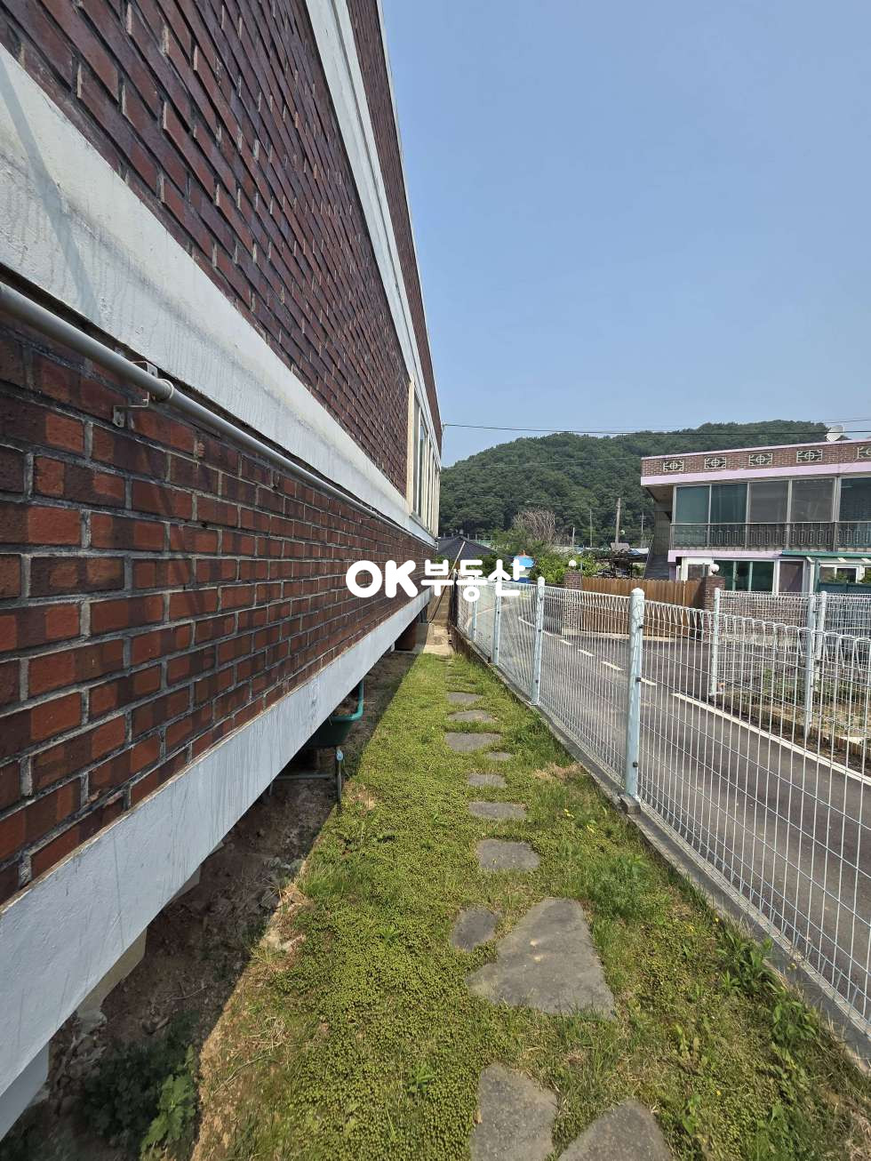 충남 천안동남구 목천읍 소사리 도시가스 들어오는 목천읍 2억대 단독주택 매매 천안 시내와 인접, 개인 벙커주차장과 넓은 텃밭공간, 태양광설치로 전기세 절감까지~ 매매 매물번호 13655 사진 8