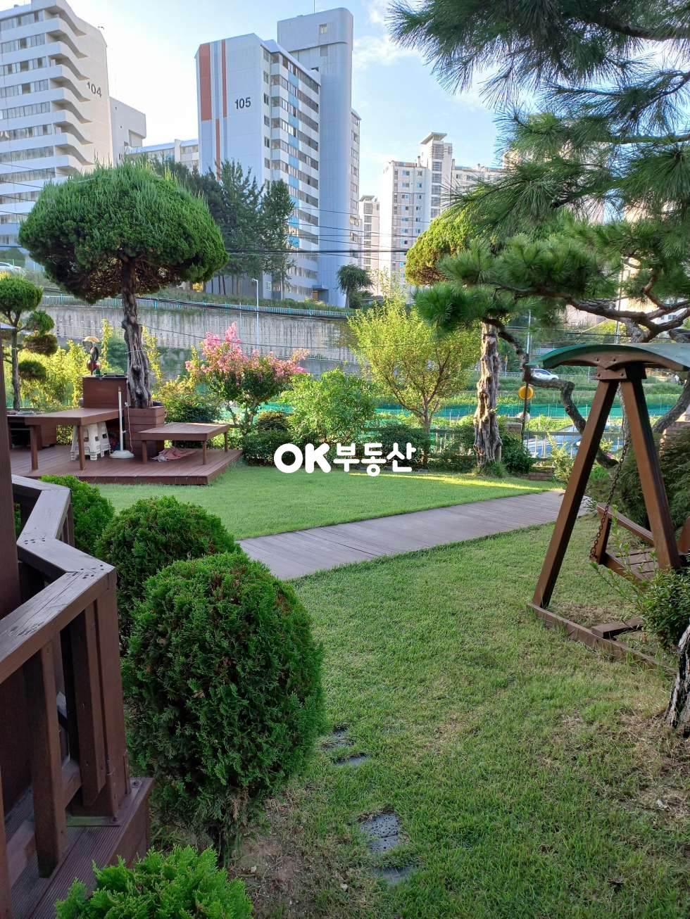 충남 천안서북구 성환읍 매주리 천안 성환읍 시내 가까운 힐링 전원주택매매 ☆넓은 잔디마당•태양광•야외데크•썬룸완비☆ 주택 감성과 생활 인프라를 동시에 누리세요!! 매매 매물번호 18547 사진 3