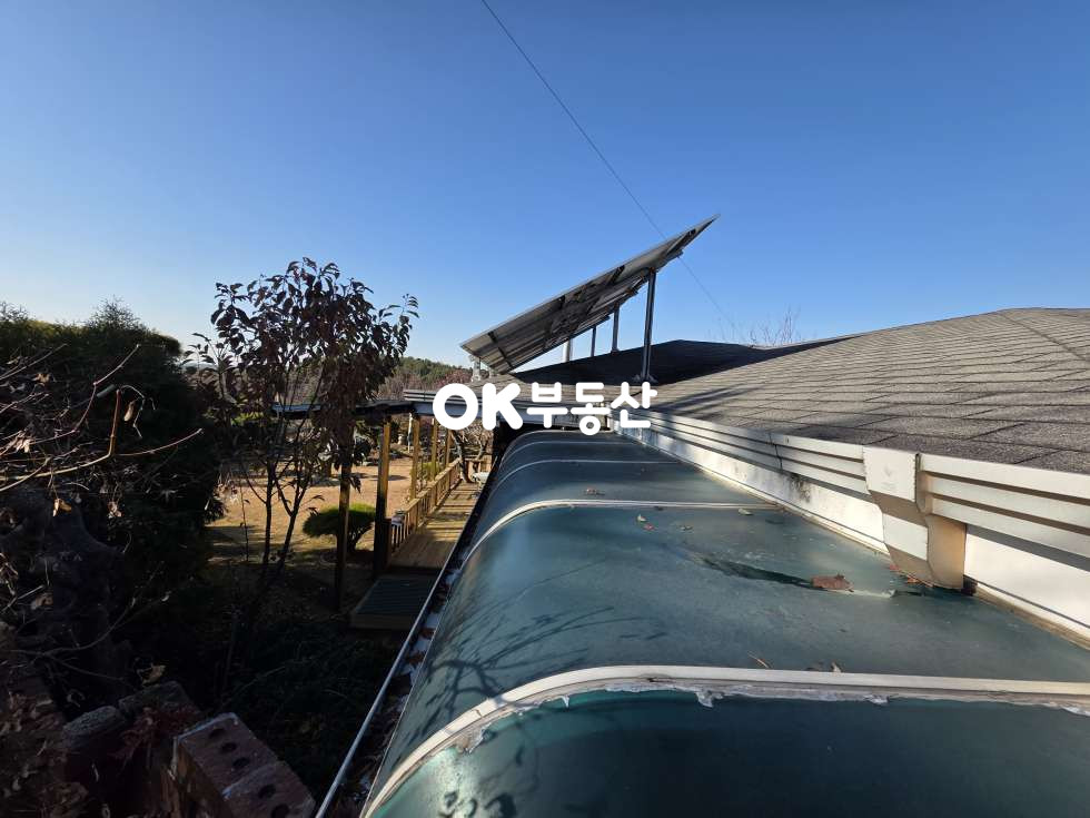충남 천안서북구 입장면 홍천리 아산/평택 15분! 천안 입장면 정원 넓은 힐링 전원주택 ☆태양광•벽난로 설치☆ 창고 • 텃밭은 덤 매매 매물번호 17908 사진 6