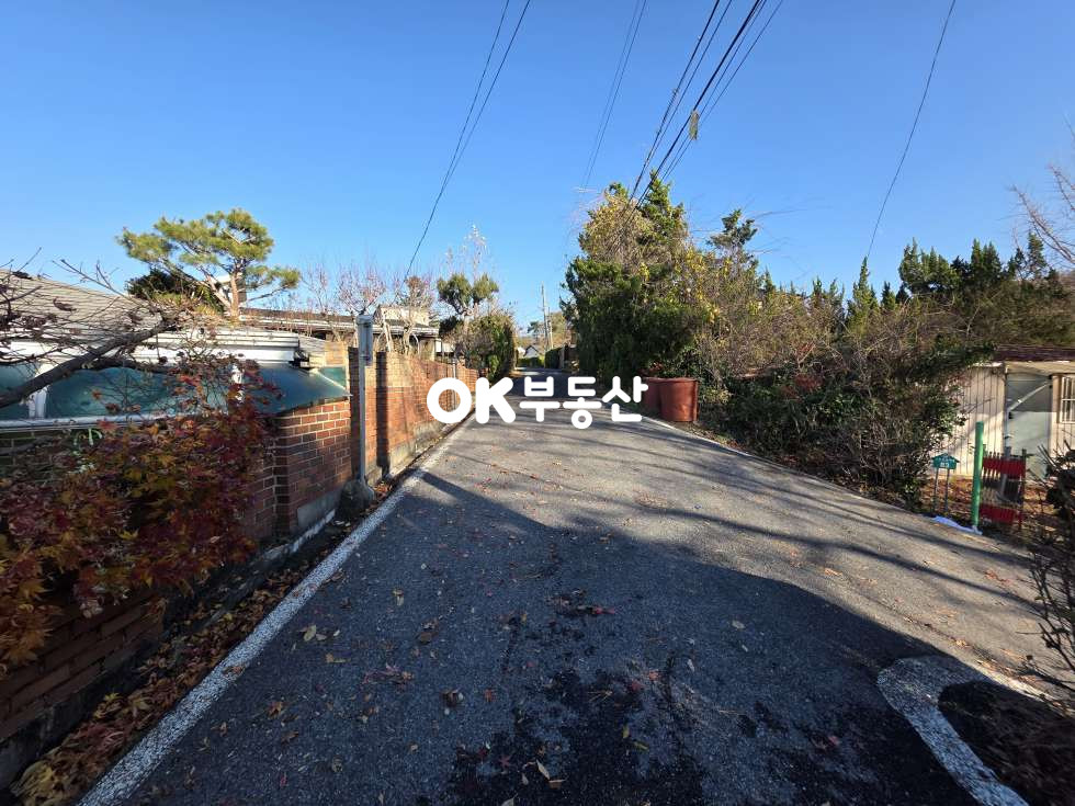 충남 천안서북구 입장면 홍천리 아산/평택 15분! 천안 입장면 정원 넓은 힐링 전원주택 ☆태양광•벽난로 설치☆ 창고 • 텃밭은 덤 매매 매물번호 17908 사진 7