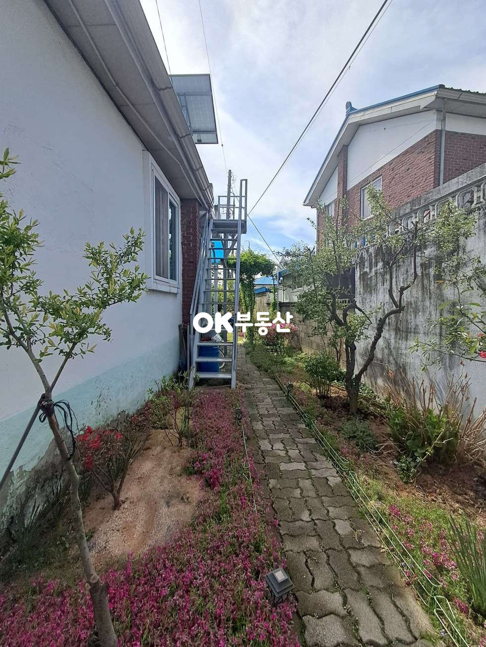 충남 천안서북구 성거읍 ALL리모델링, 깔끔한 마을, 예쁜 조경과 잔디 마당 천안 성거읍 2억대 단독주택 매매 매매 매물번호 17520 사진 21