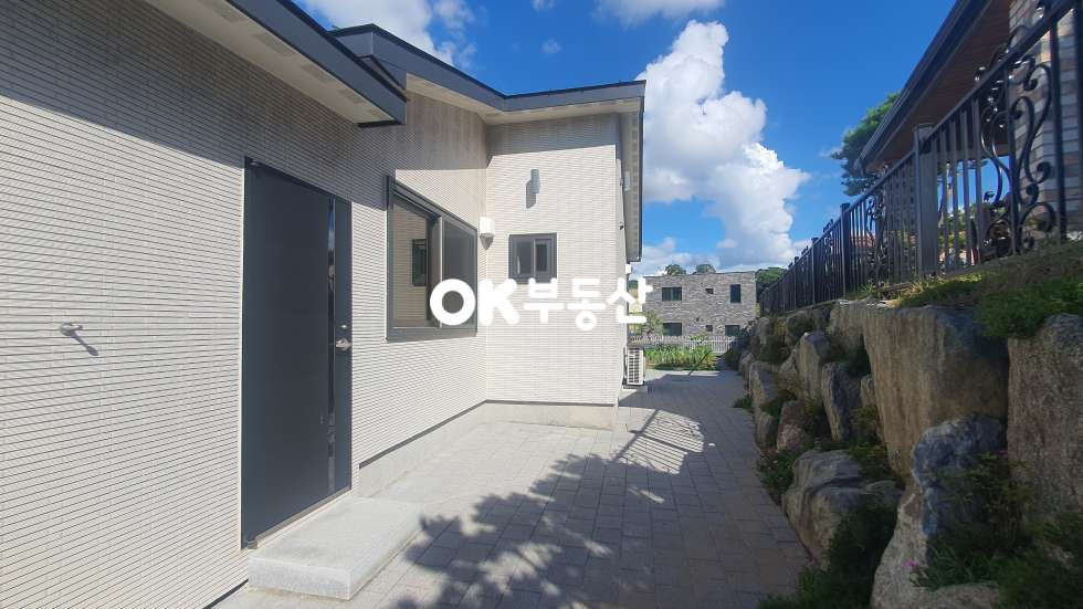 충남 천안동남구 광덕면 신흥리 천안전원주택☆신축,넓은대지,텃밭,주차장☆매일이힐링 매매 매물번호 17640 사진 11